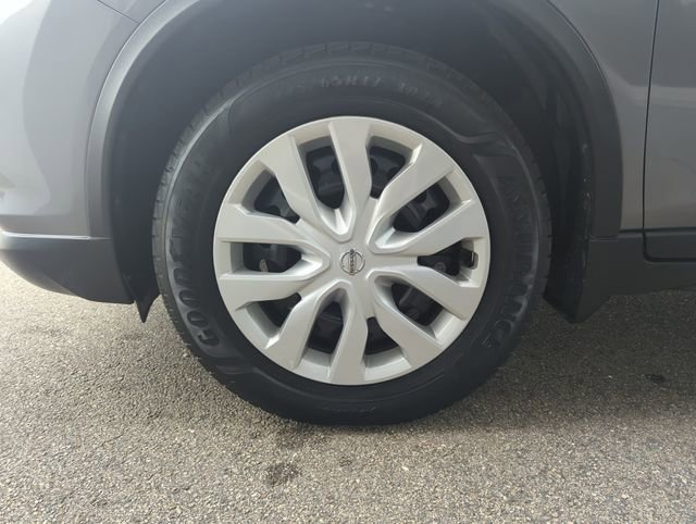 Used 2019 Nissan Rogue S AWD/4WD image 31