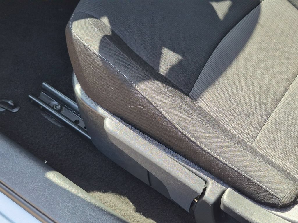 Used 2025 Nissan Sentra SV FWD image 14