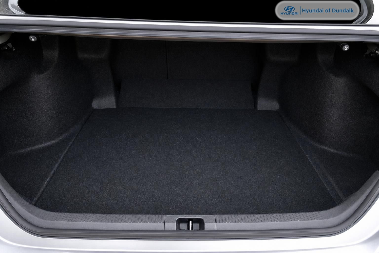 Used 2025 Toyota Camry LE FWD image 10