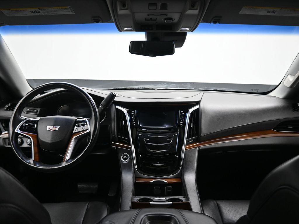 Used 2017 Cadillac Escalade Premium Luxury image 51