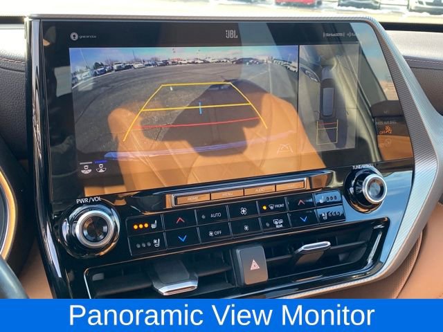 Used 2020 Toyota Highlander Platinum image 11