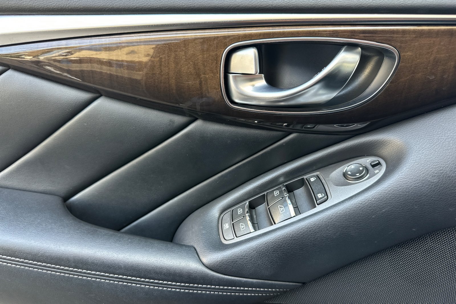 Used 2019 INFINITI Q50 Luxe RWD image 10