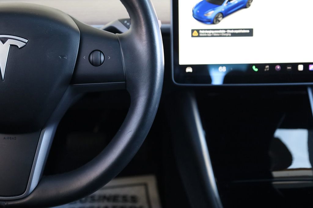 Used 2018 Tesla Model 3 Mid Range image 29