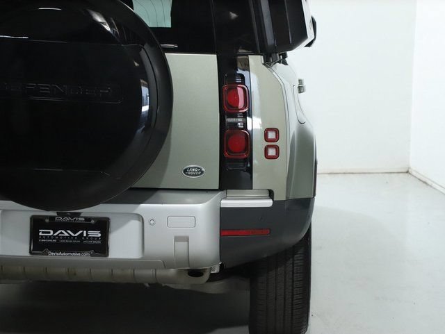 Certified 2022 Land Rover Defender 110 SE AWD/4WD image 49
