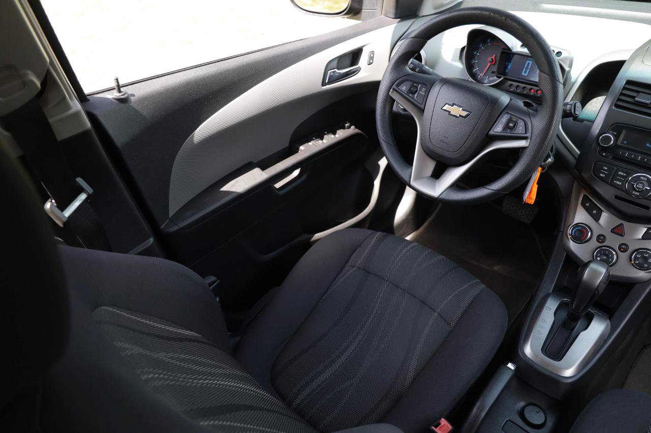 Used 2014 Chevrolet Sonic LT FWD image 20