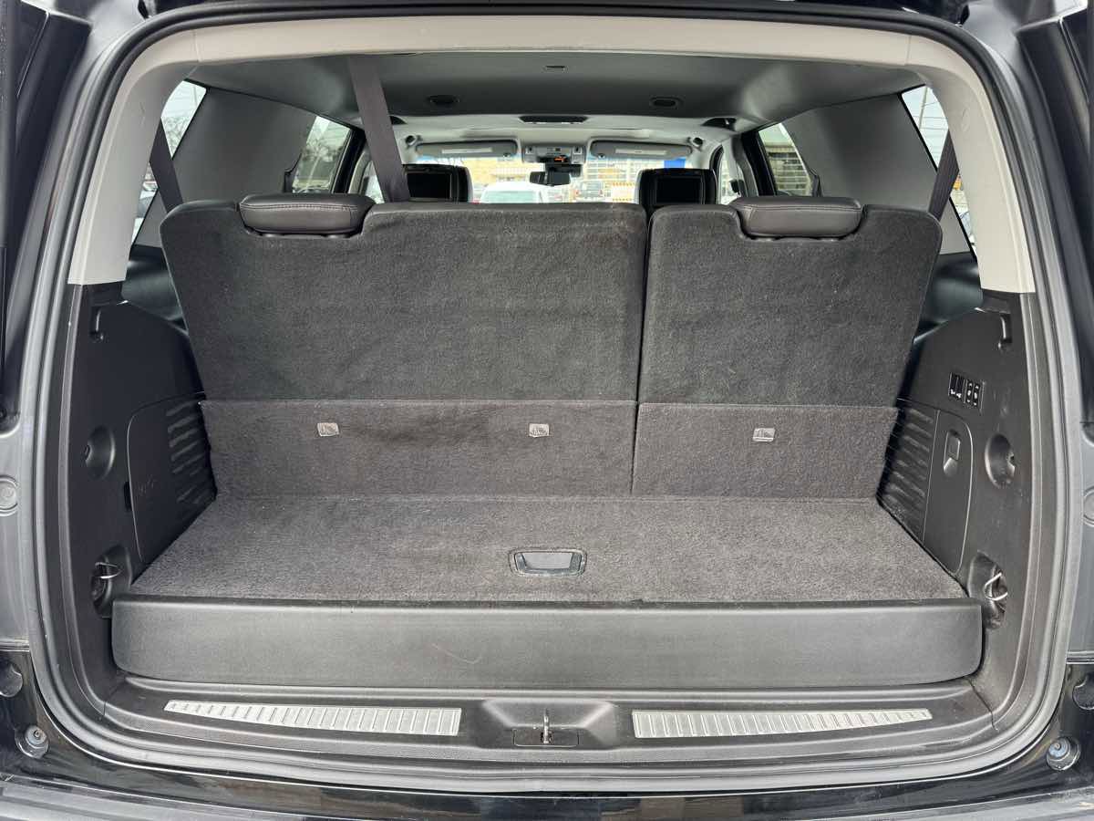 Used 2017 Cadillac Escalade Luxury AWD/4WD image 50