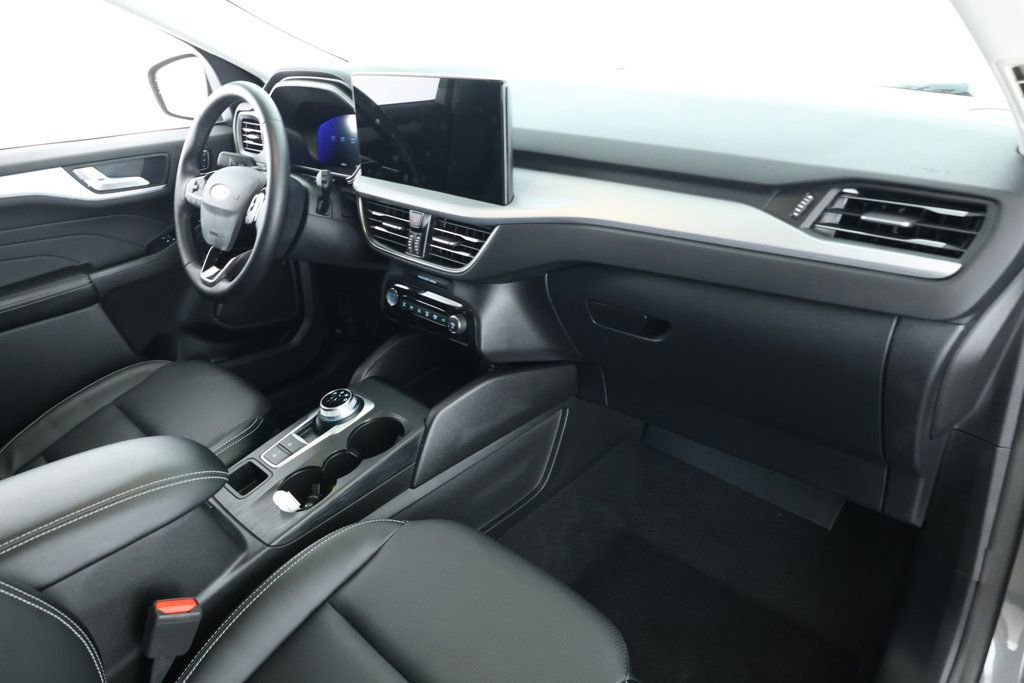 Used 2024 Ford Escape Platinum image 23