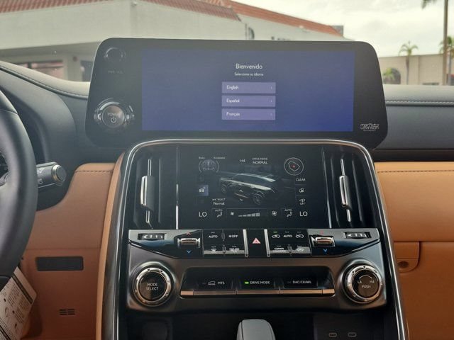 New 2026 Lexus LX 700h Luxury AWD/4WD image 17