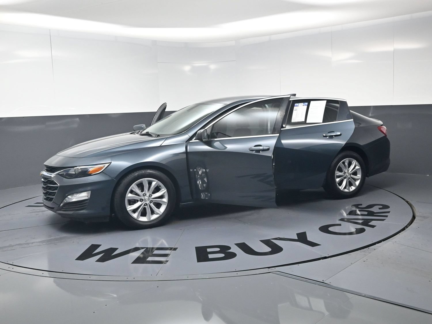 Used 2019 Chevrolet Malibu LT FWD image 21