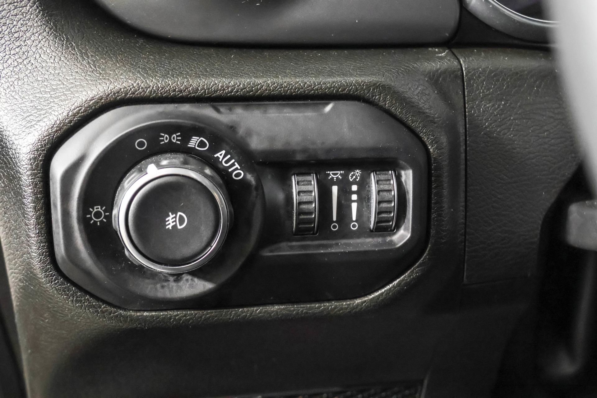 Used 2022 Jeep Wrangler Unlimited Sport S image 28