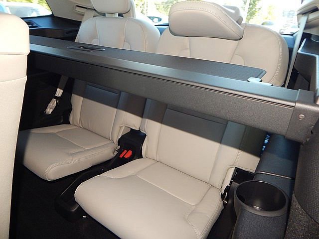 New 2026 Volvo XC90 B6 Ultra w/ Protection Package Premier image 13