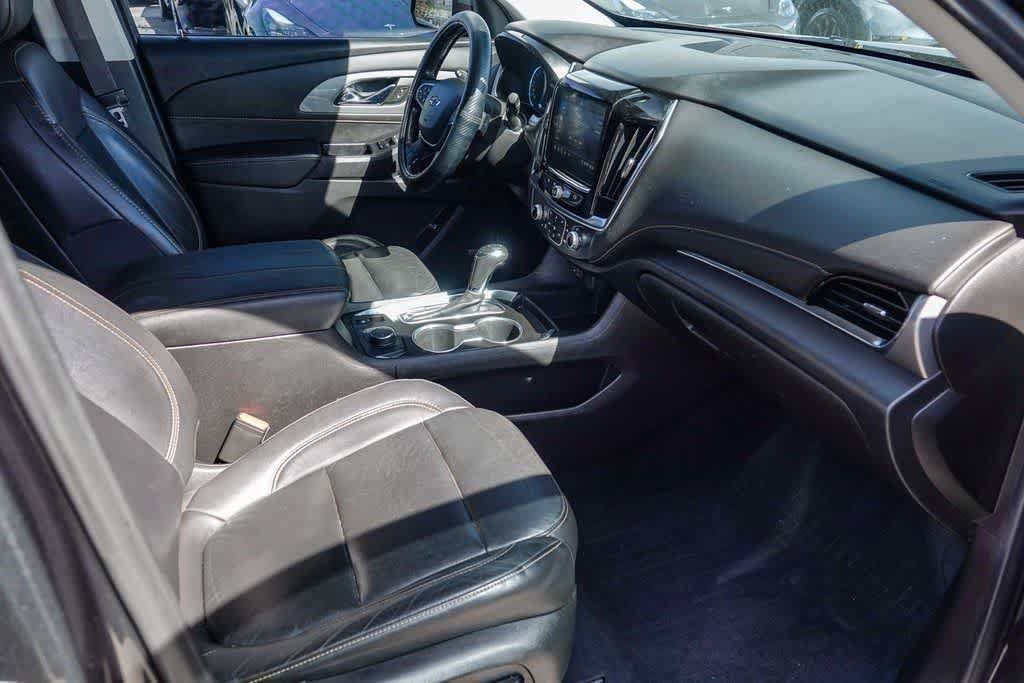Used 2020 Chevrolet Traverse RS w/ LPO, Cargo Package FWD image 14
