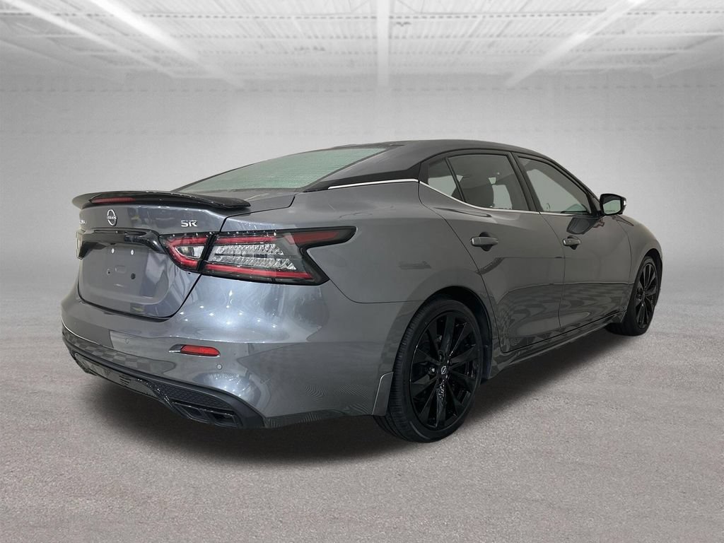 Used 2023 Nissan Maxima SR w/ Sport Mat Group FWD image 5