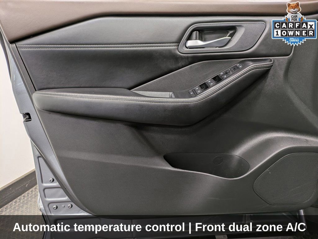 Used 2023 Nissan Rogue SV w/ SV Premium B Package image 10