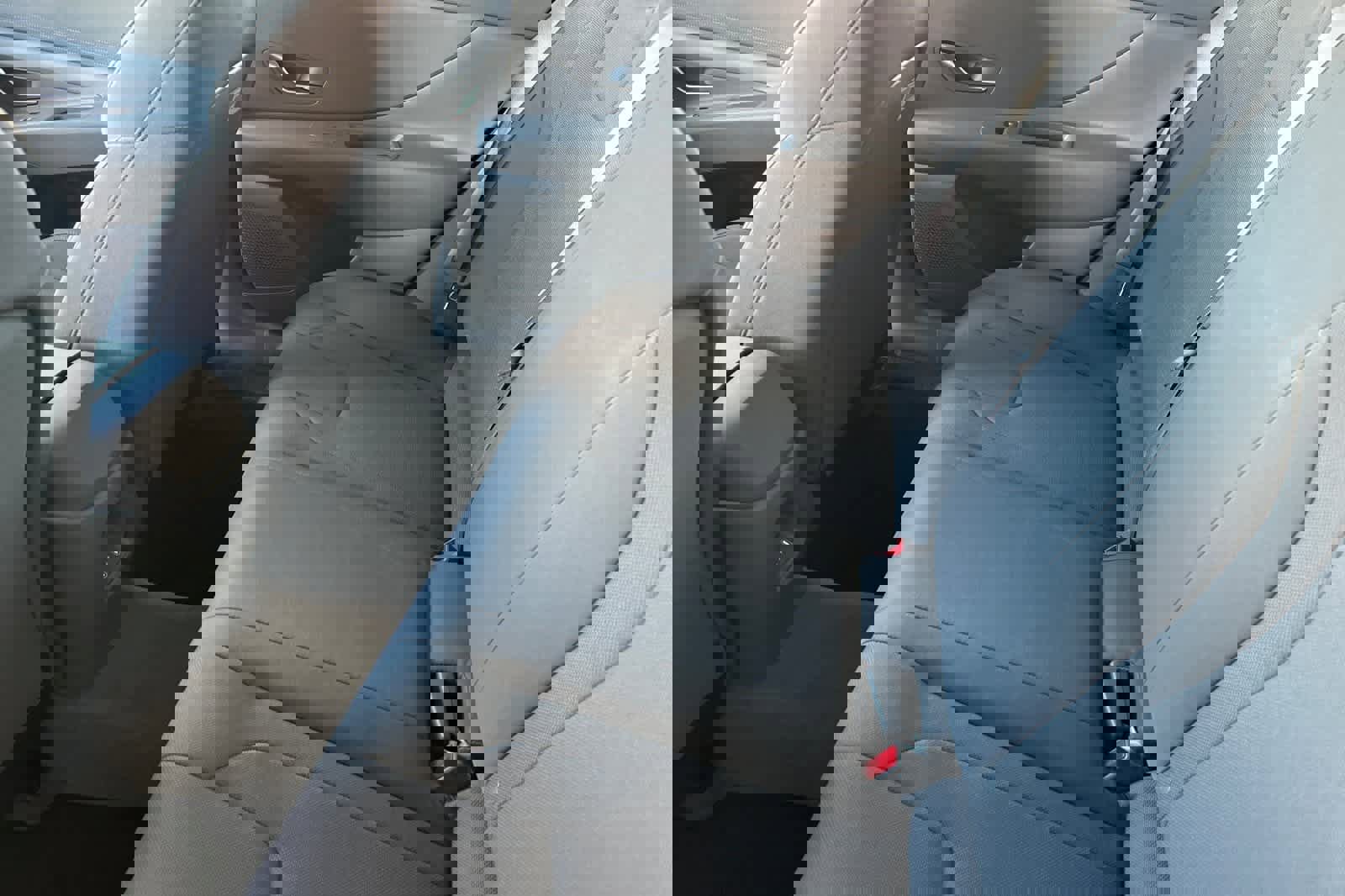 Used 2025 Hyundai Elantra SE image 5