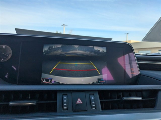 Used 2021 Lexus ES 300h w/ Premium Package image 21