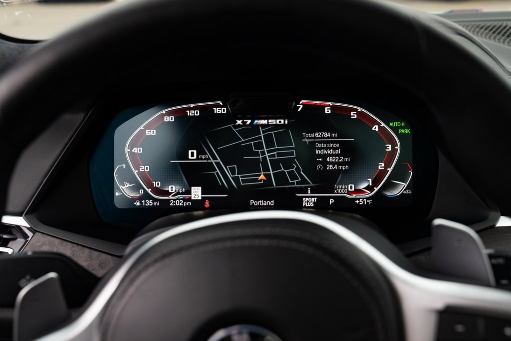 Used 2022 BMW X7 M50i image 13