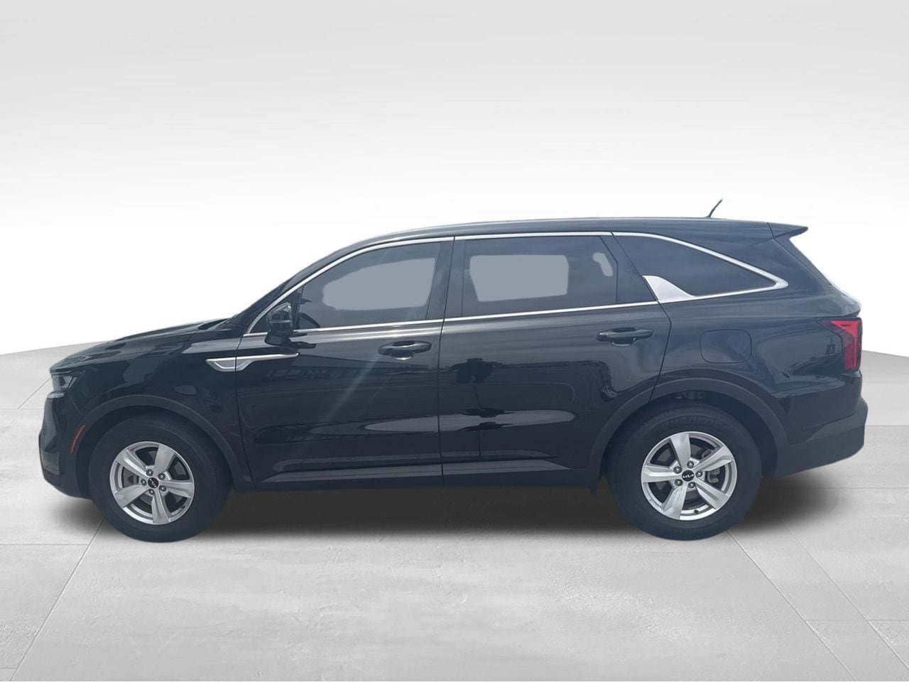 Used 2022 Kia Sorento LX FWD image 15