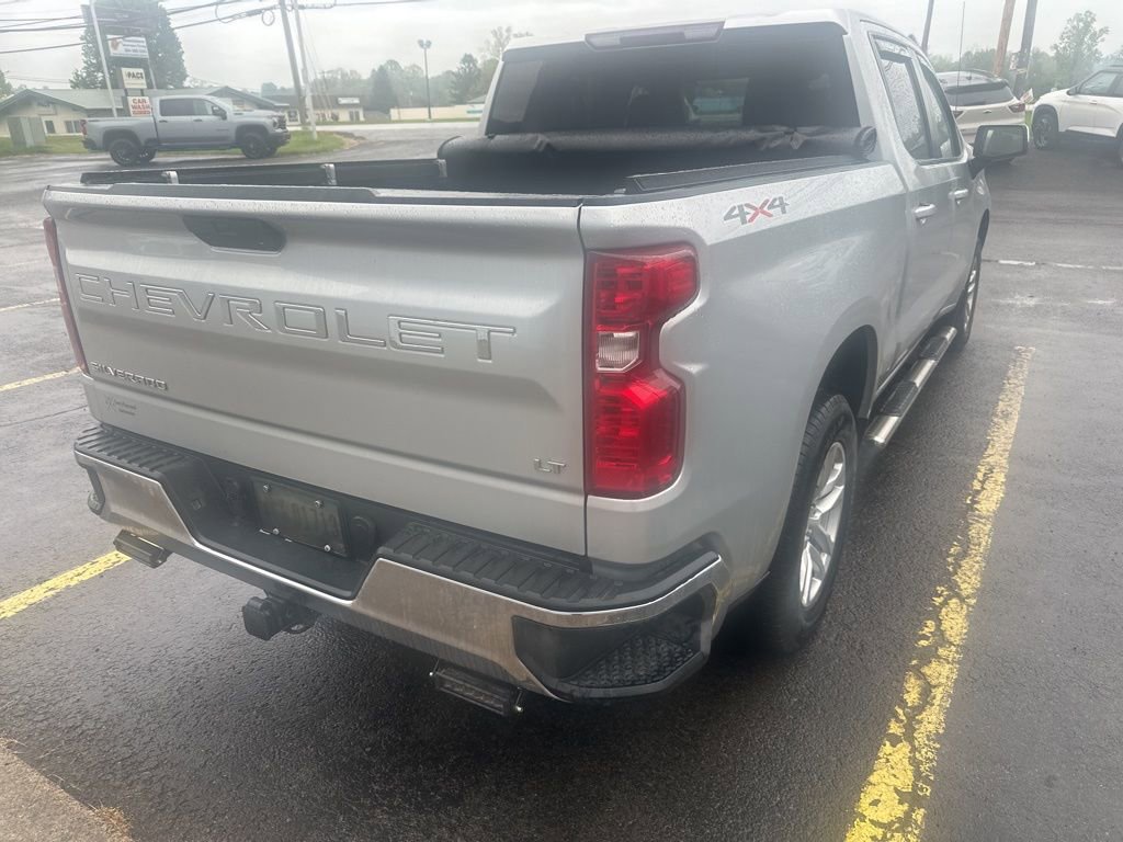 Used 2020 Chevrolet Silverado 1500 LT w/ Convenience Package AWD/4WD image 4