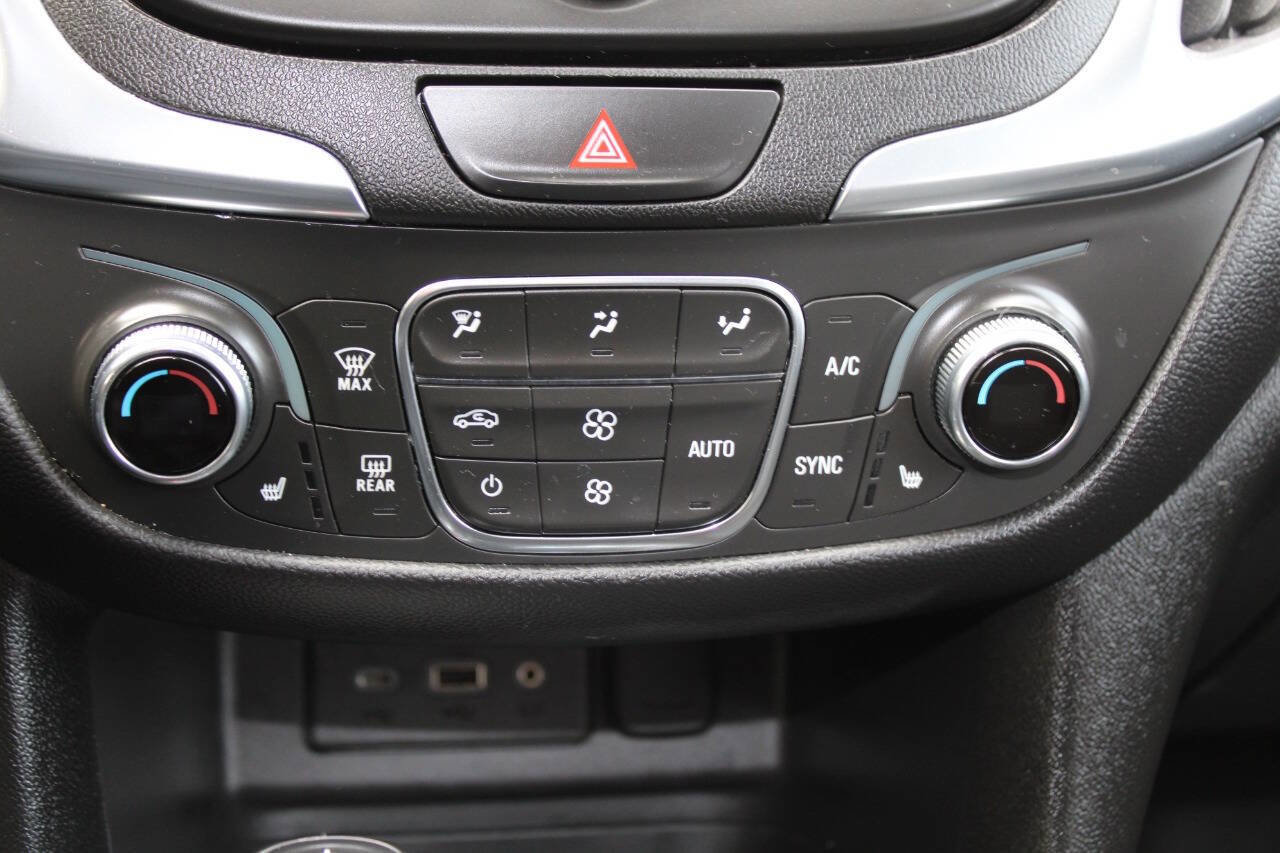 Used 2021 Chevrolet Equinox LT image 23
