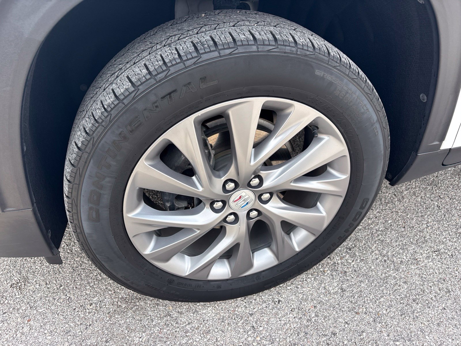 Used 2025 Buick Enclave Preferred FWD image 36