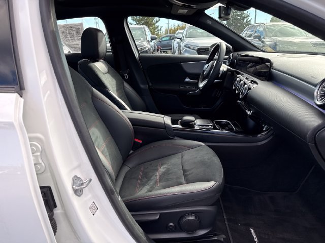 Used 2022 Mercedes-Benz A 220 4MATIC image 9