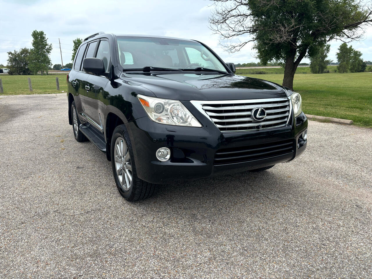 Used 2009 Lexus LX 570 4WD image 32