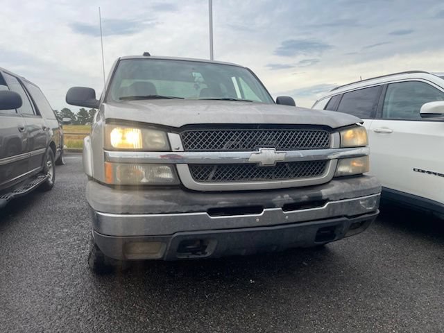 Used 2005 Chevrolet Silverado 1500 LS w/ Light Duty Power Package AWD/4WD image 4
