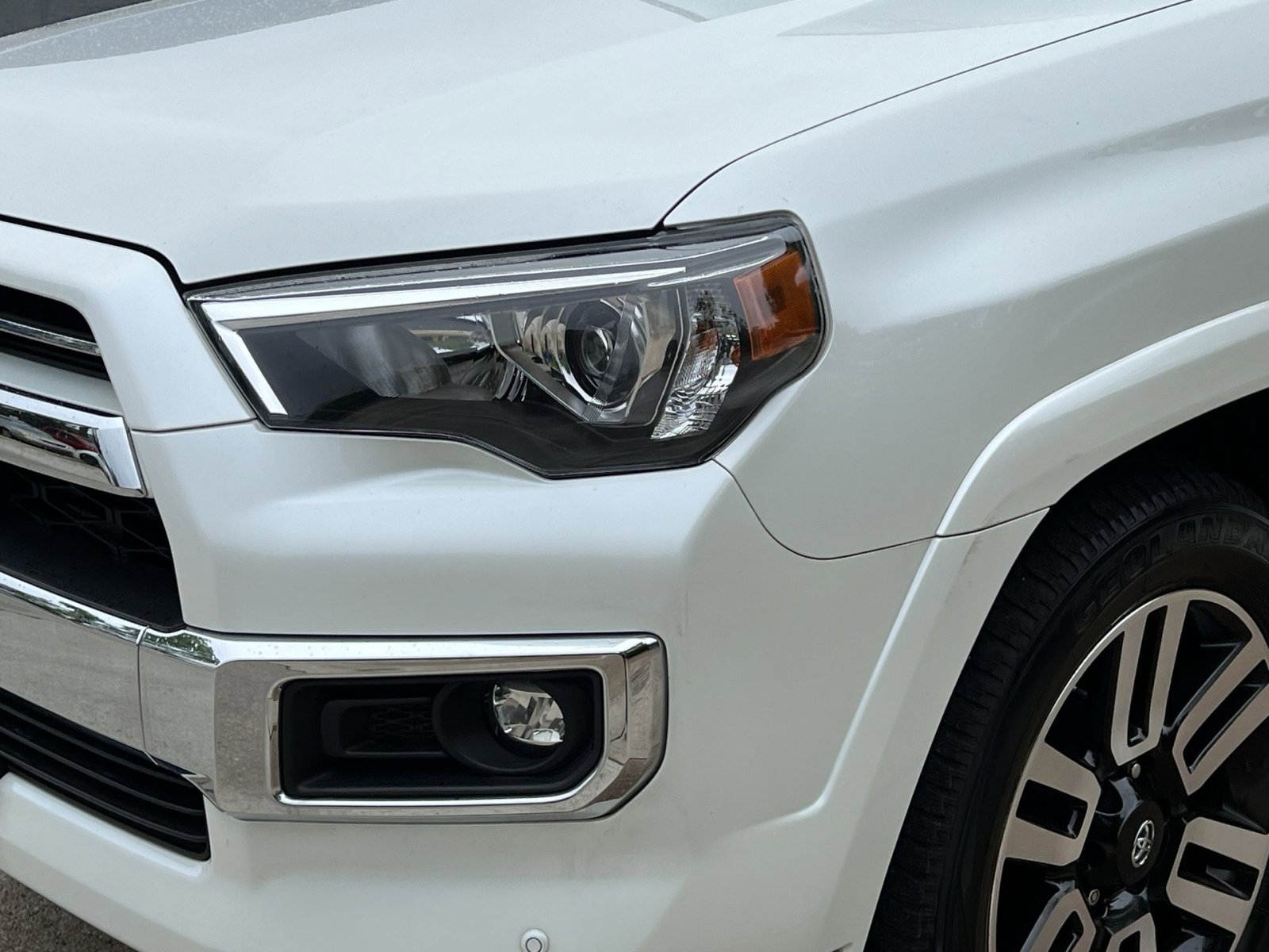 Used 2021 Toyota 4Runner Limited AWD/4WD image 21