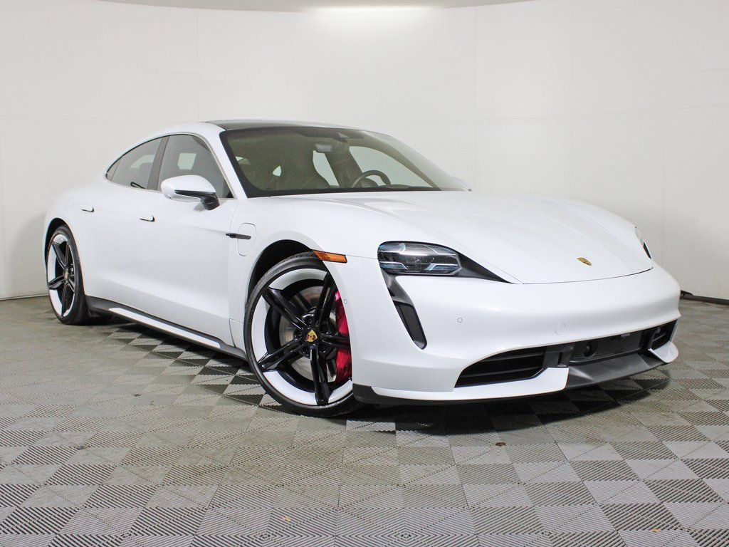 Used 2020 Porsche Taycan Turbo image 9