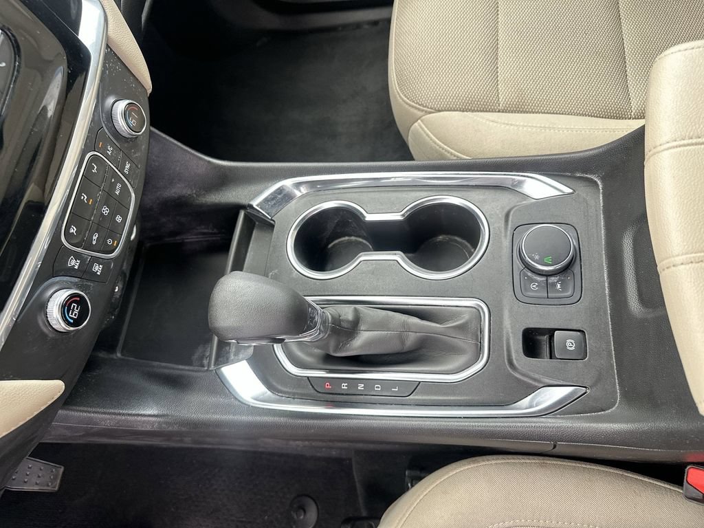 Used 2022 Chevrolet Traverse LS FWD image 20