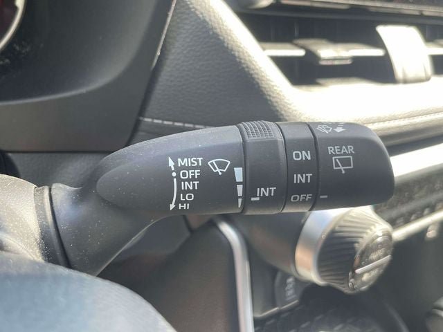 Used 2025 Toyota RAV4 XLE AWD/4WD image 26