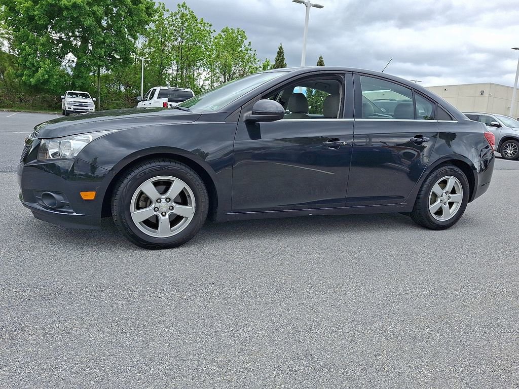 Used 2014 Chevrolet Cruze LT FWD image 5