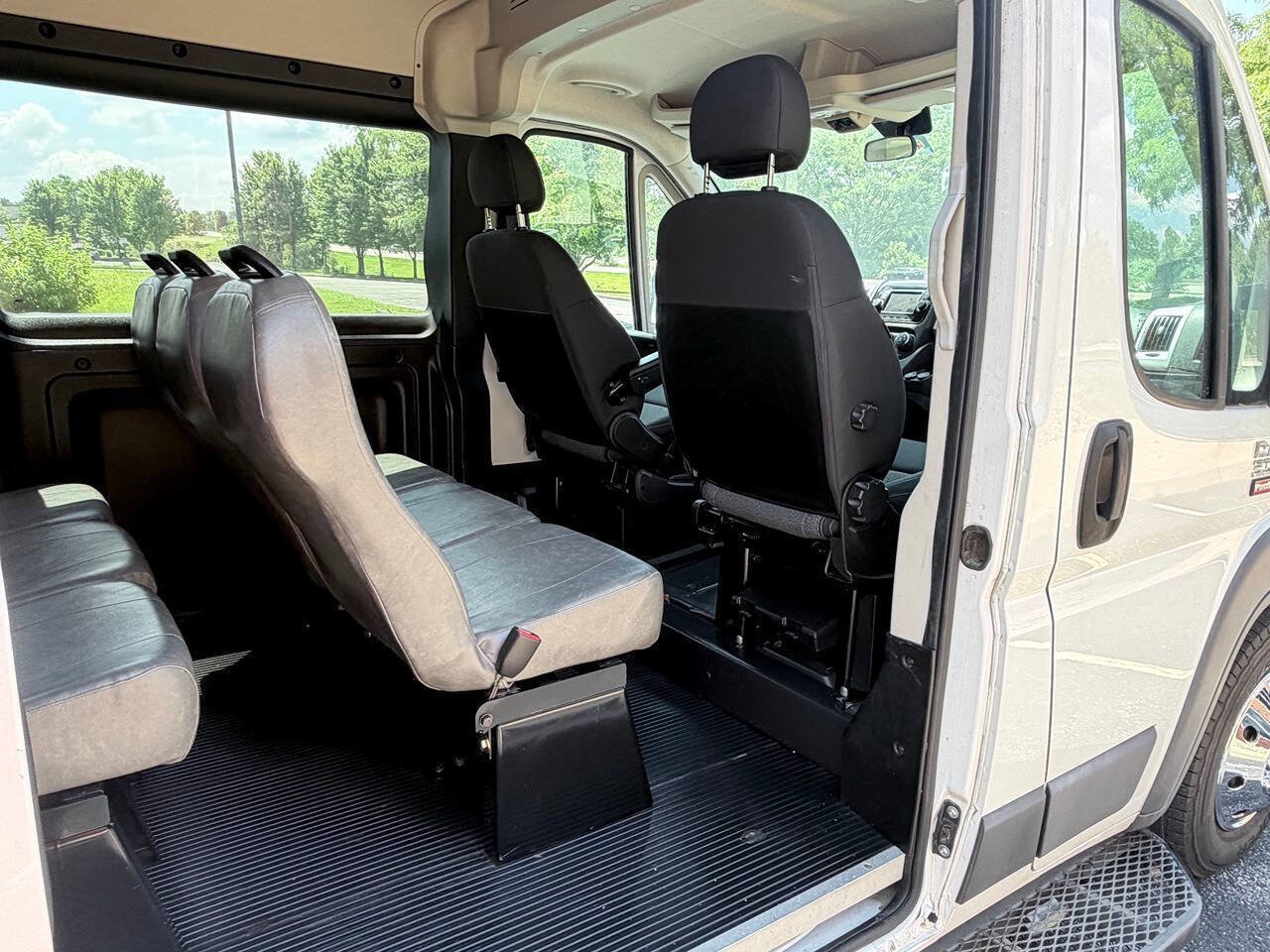 Used 2016 RAM ProMaster 3500 w/ Premium Appearance Group FWD image 13