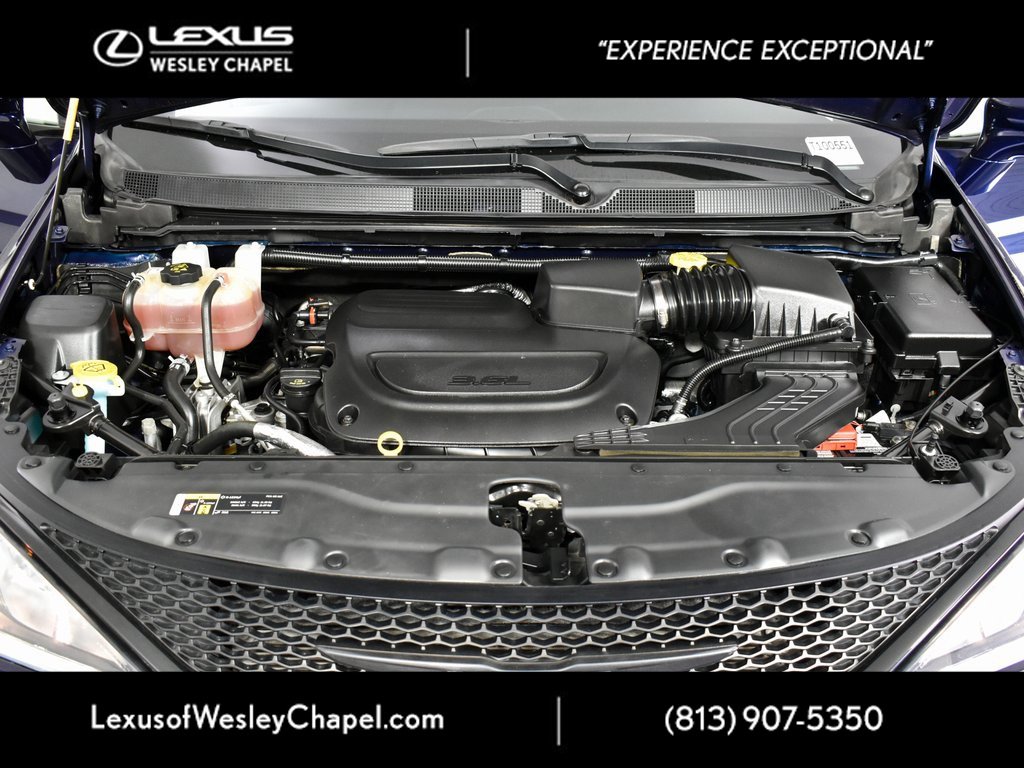 Used 2020 Chrysler Pacifica Touring w/ S Appearance Package image 14