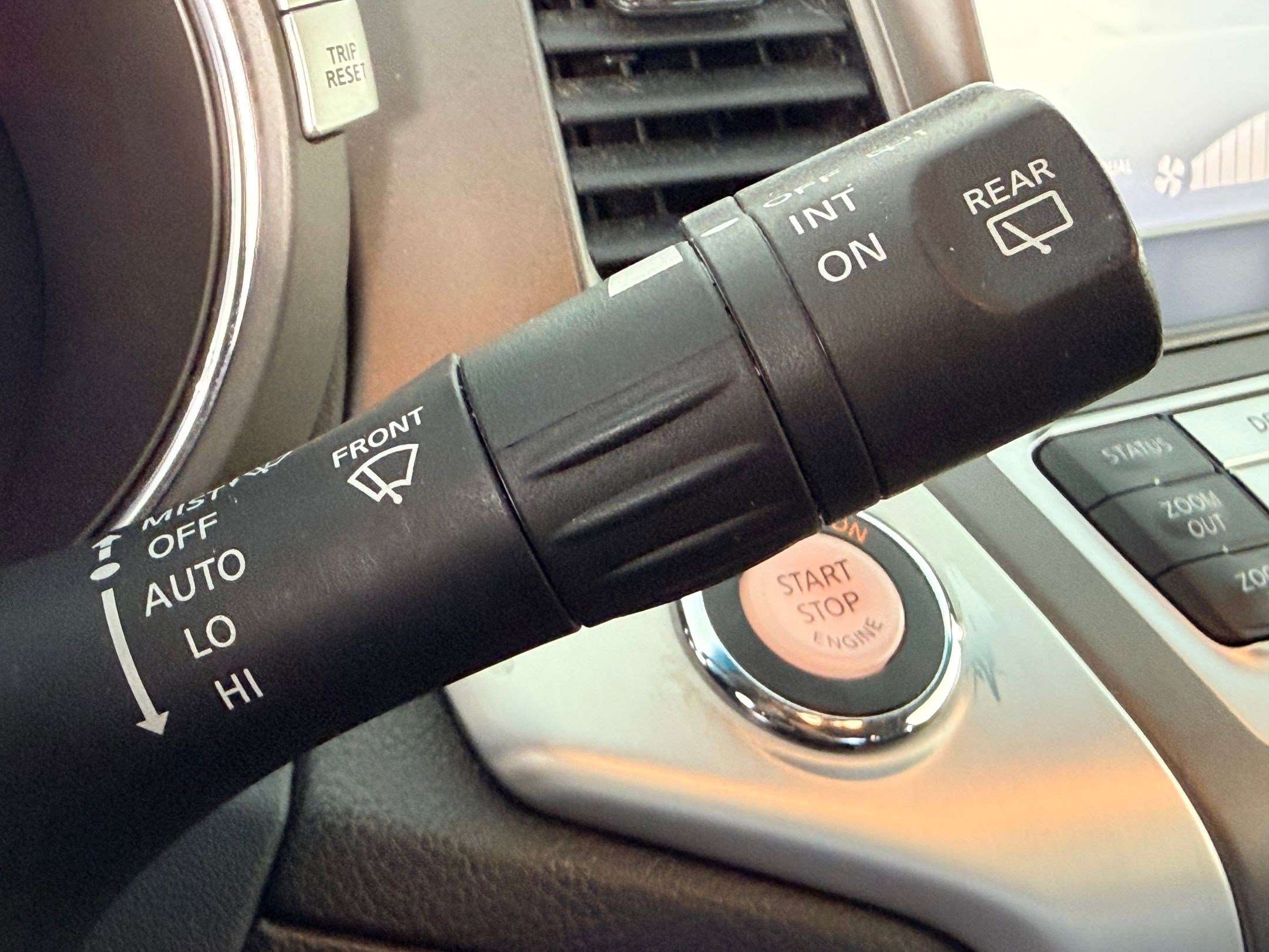 Used 2013 Nissan Murano LE w/ Platinum Pkg image 32