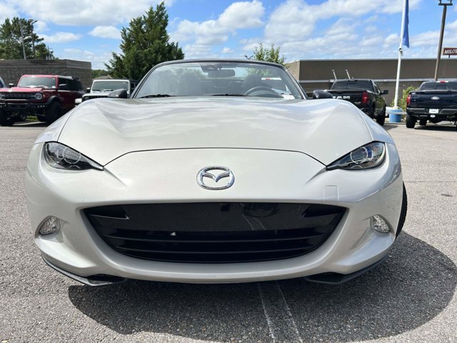 Used 2023 MAZDA MX-5 Miata Sport RWD image 9