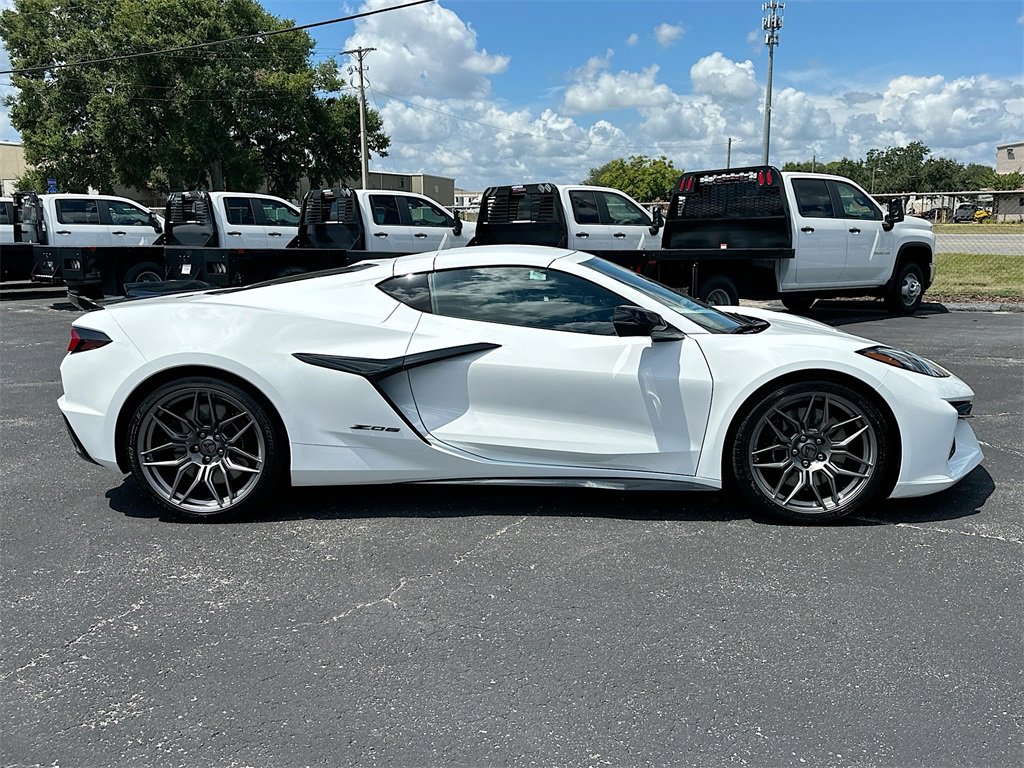 Used 2024 Chevrolet Corvette Z06 image 8