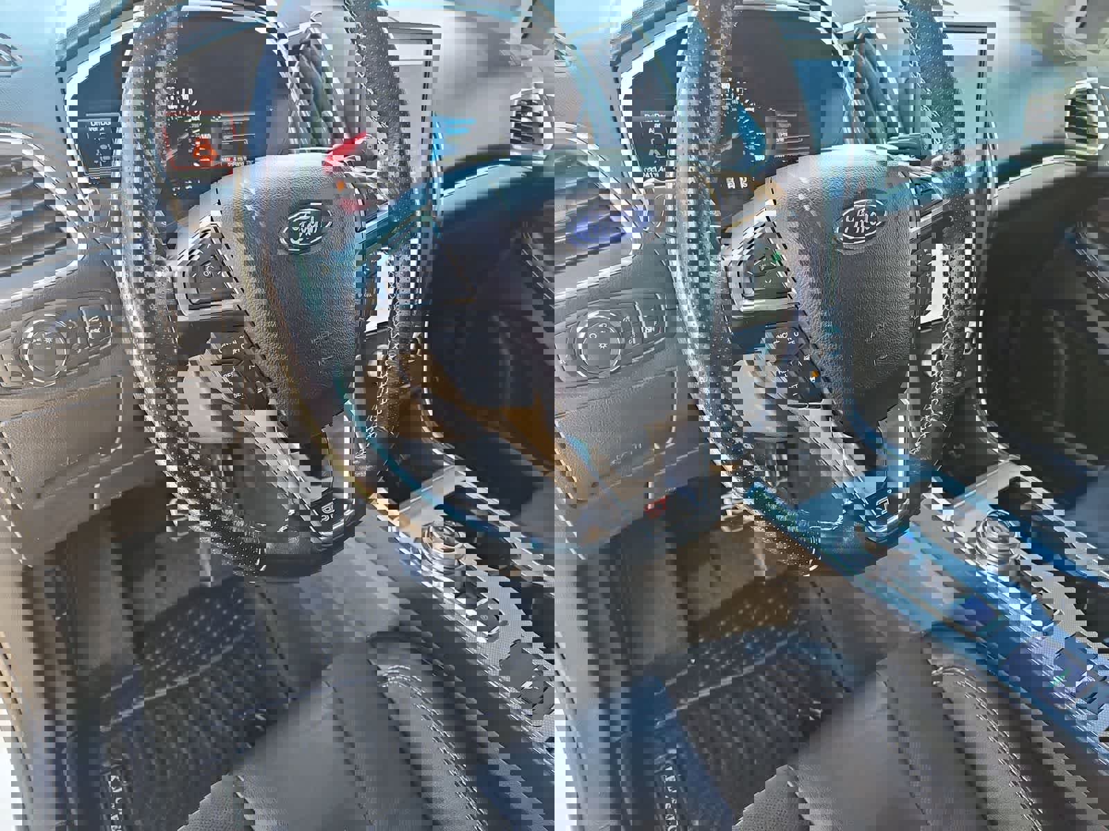 Used 2021 Ford Edge ST image 11