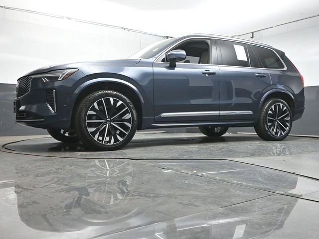 Used 2025 Volvo XC90 B5 Plus w/ Protection Package image 36