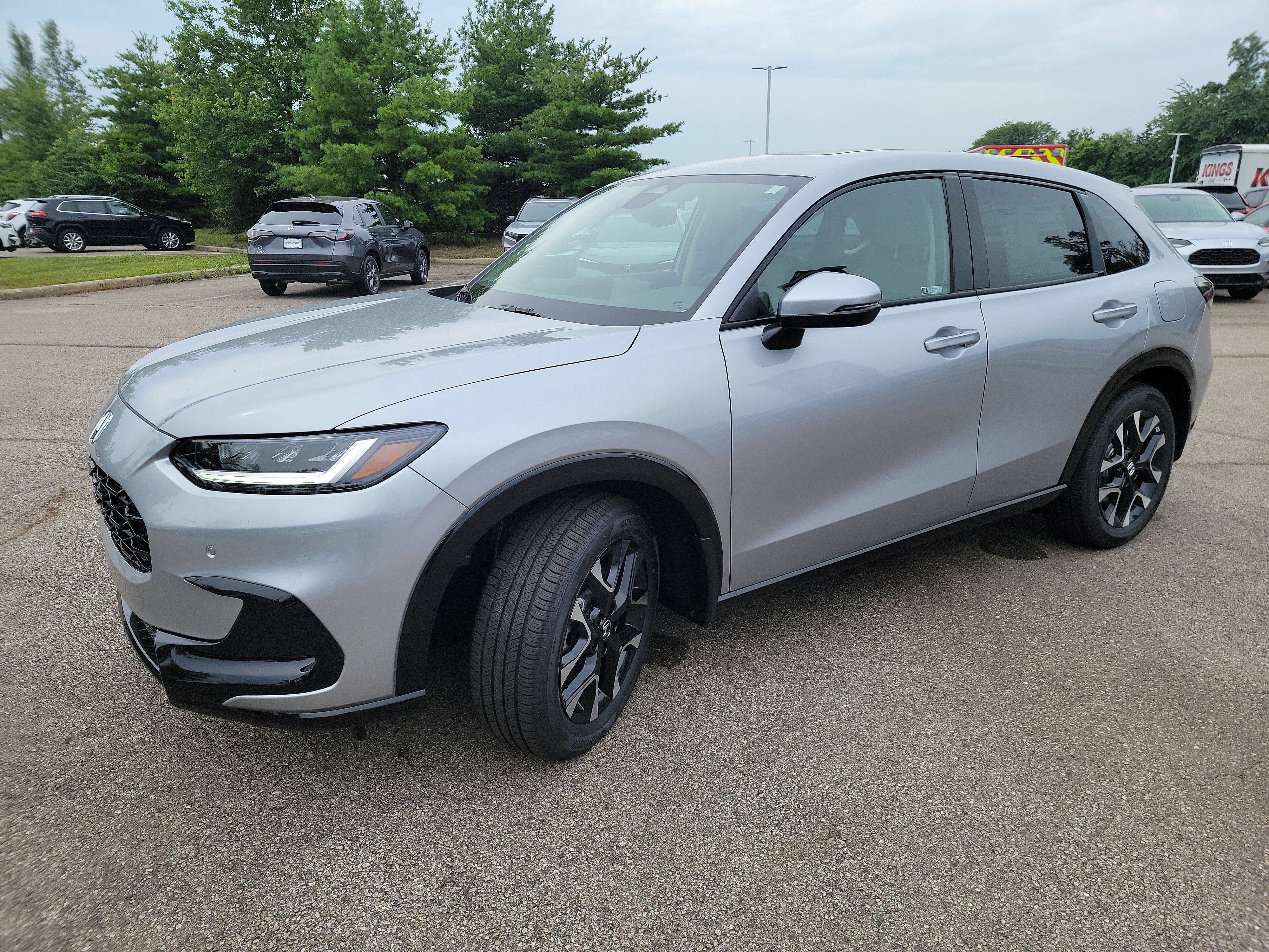 New 2027 Honda HR-V EX-L image 3