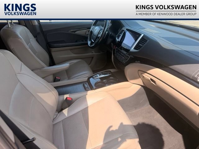 Used 2016 Honda Pilot Elite image 17