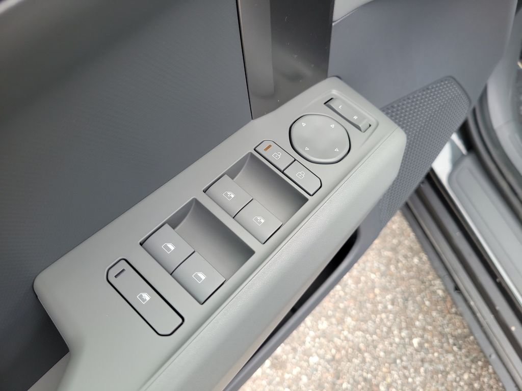 New 2027 Kia EV3 Wind FWD image 20