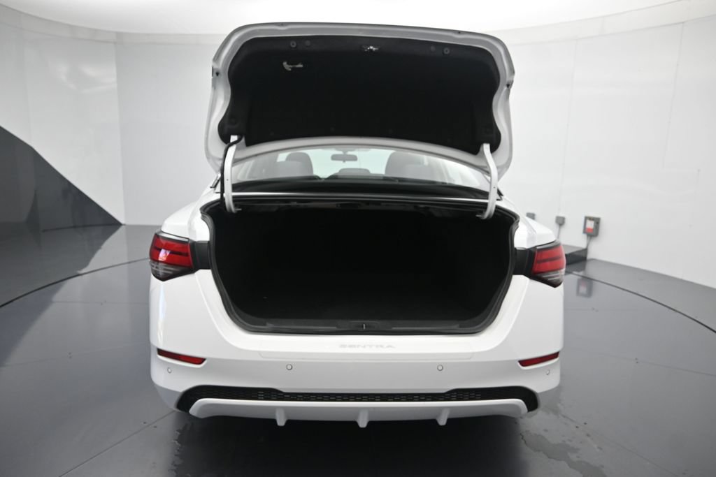 Used 2024 Nissan Sentra SV FWD image 24