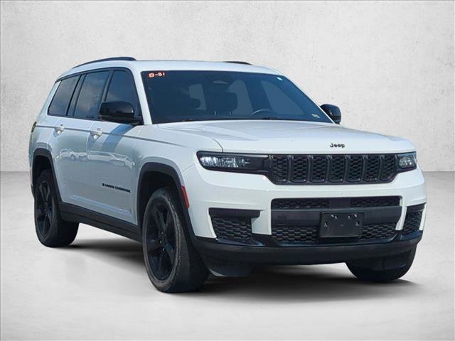 Used 2023 Jeep Grand Cherokee L Laredo AWD/4WD image 3
