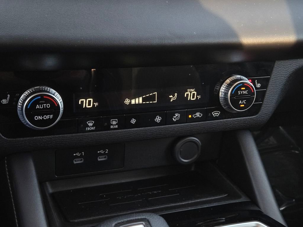 Used 2025 Mitsubishi Outlander ES image 21