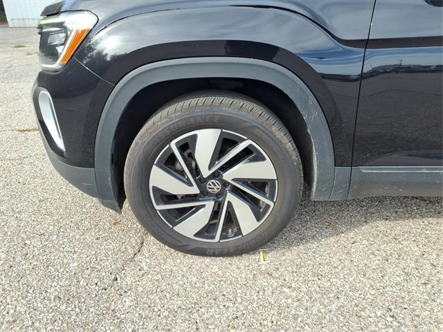 Used 2024 Volkswagen Atlas SE image 4