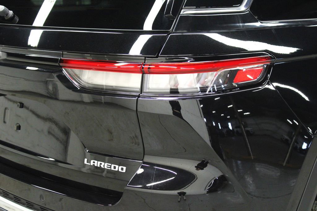 New 2025 Jeep Grand Cherokee Laredo w/ Luxury Tech Group I image 36