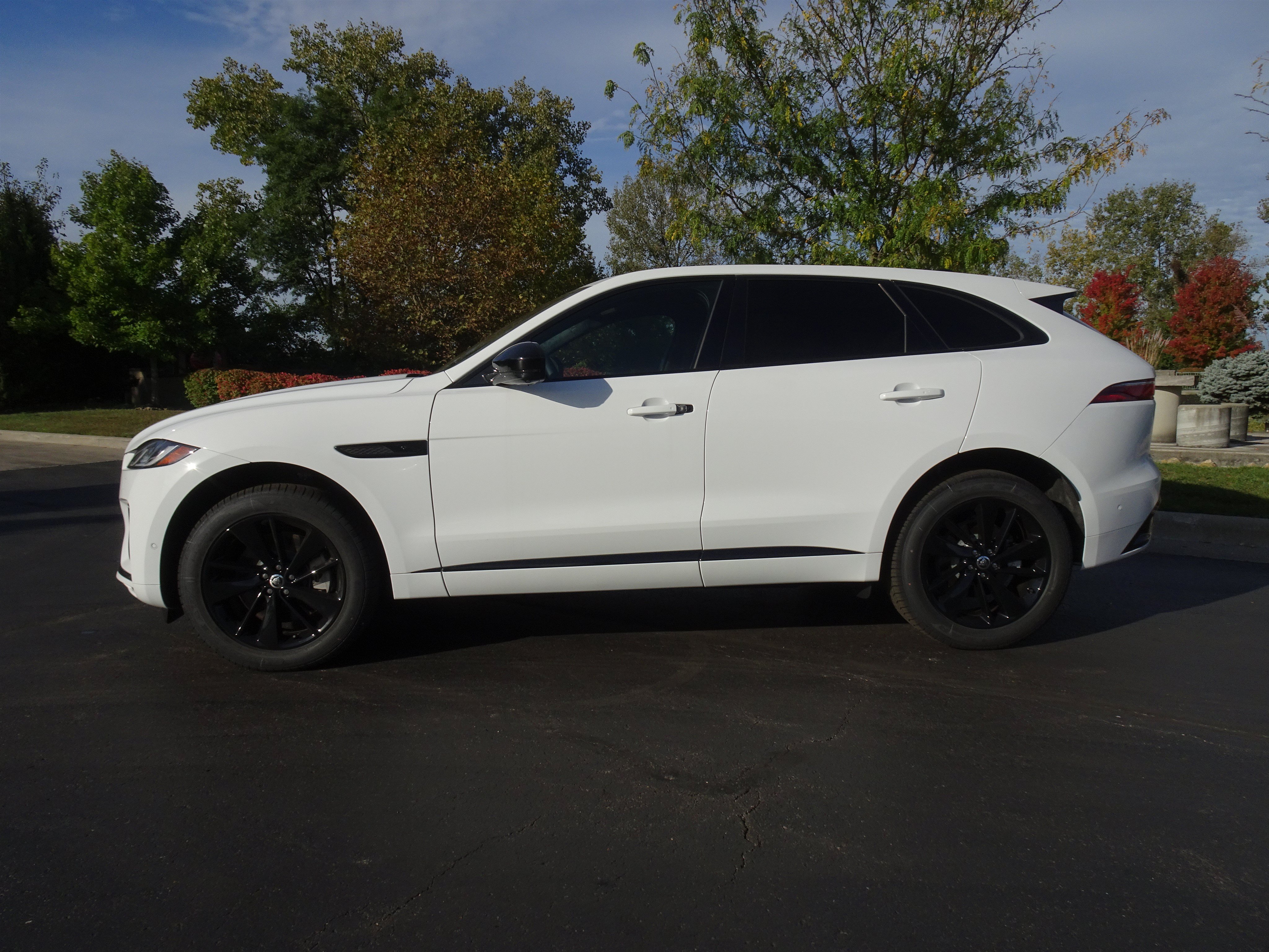 New 2026 Jaguar F-PACE R-Dynamic S AWD/4WD image 8