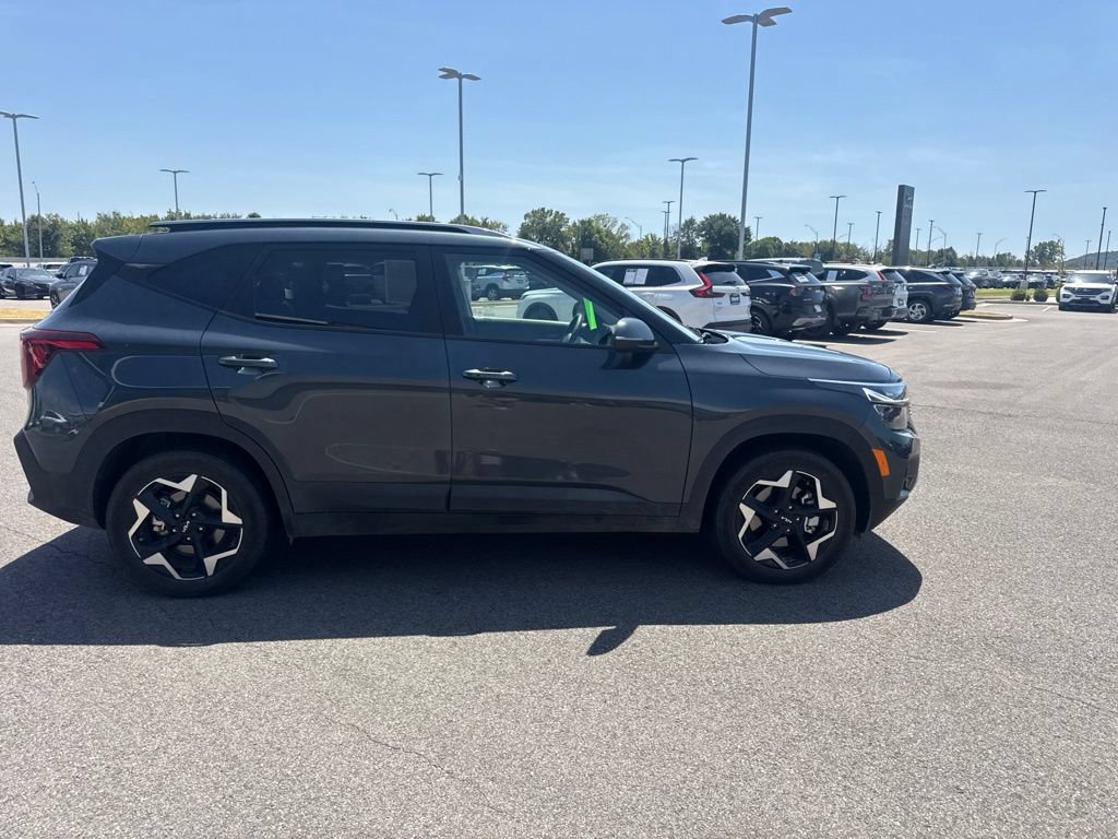 Certified 2025 Kia Seltos S AWD/4WD image 5